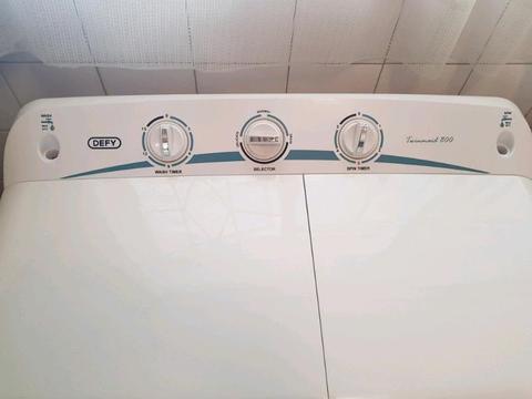 Washing machine twin tub
