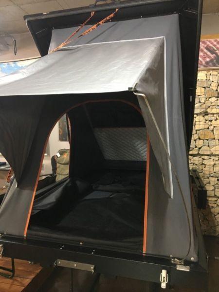 Alu-Cab Gen3 Rooftop Tent + Extra's