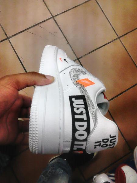Nike airforce just do it sneakers