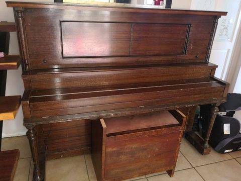 Pianola Player Piano