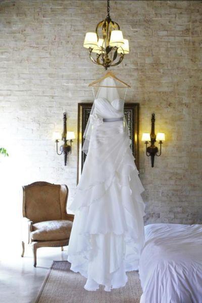 Exquisite Demetrios Ivory Wedding Dress