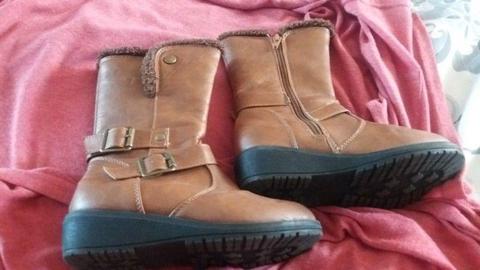 Girls boots from rage