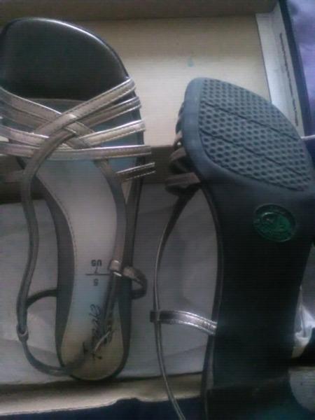 Froggie shoes