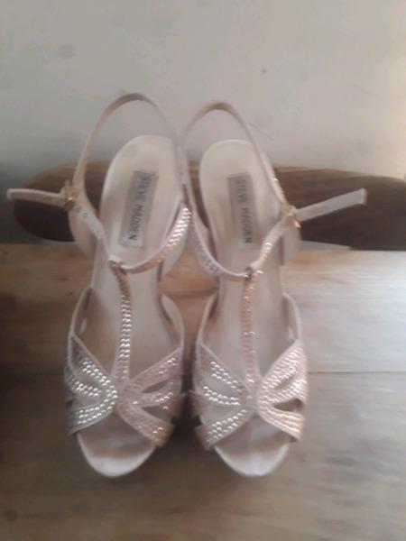 Steve Madden Heels size 4 R250