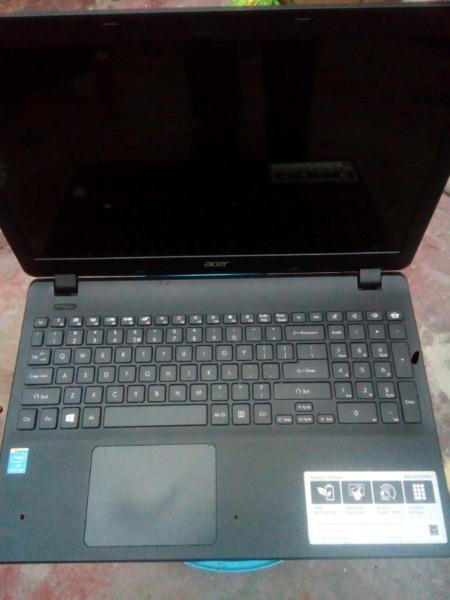 i3 5th gen Acer ES1-571 slimline laptop brand new condition