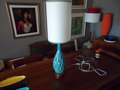 MID CENTURY RETRO FIFTIES TABLE LAMP