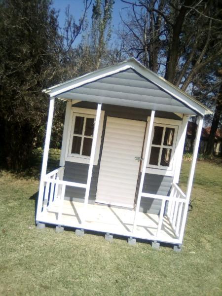 Doll house for sell 3x3