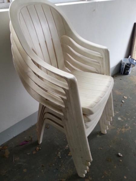 Plastic Outdoor Chairs