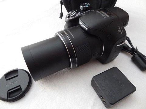 Sony Cyber-shot 63x Zoom 20MP DSC-H400 Digital Camera