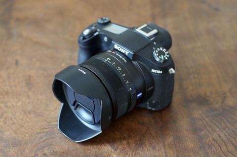 Sony RX10ii digital camera