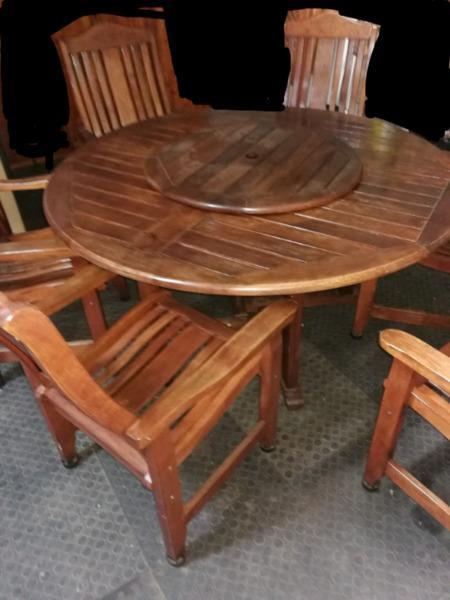 6 Seater patio set with Lazy Susan