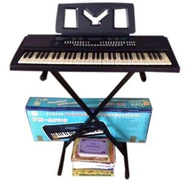 YM6300 KEYBOARD, STAND & MUSIC BOOKS FOR SALE