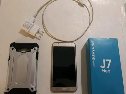 Samsung galaxy j7 neo duos 16g like brand new