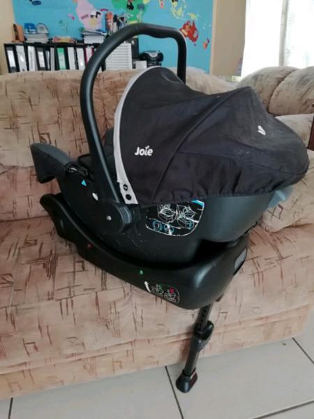 Joie carseat plus base