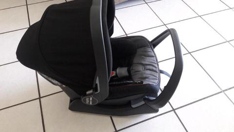 LIKE NEW PEG PEREGO PLIKO CAR CHAIR