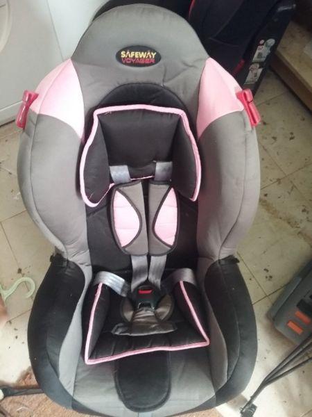 Safeway voyager car seat Pink -9kg to 25kg