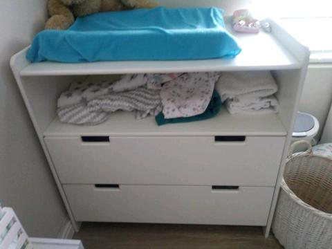 Baby compactum drawers