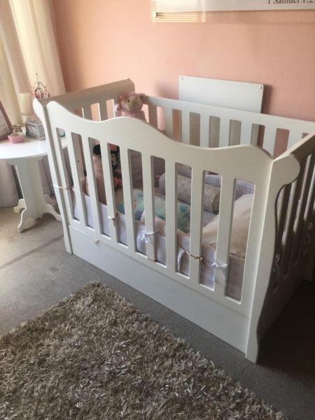 New Baby cot and matching cupboard