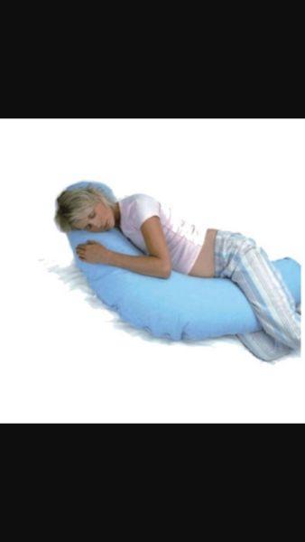 Preggie Pillow