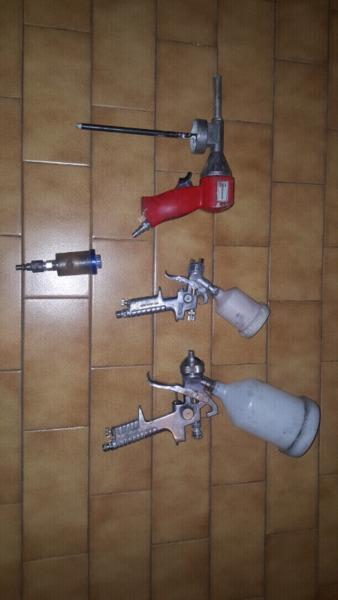 3 x Spray Gun & 1 Water Trap