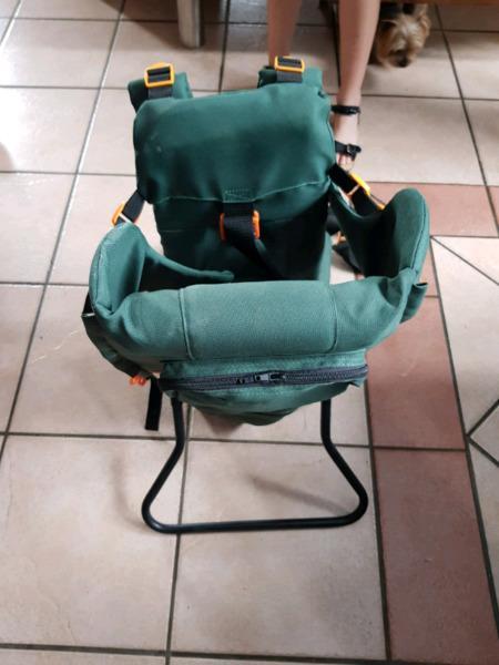 Baby bus hiking baby carrier