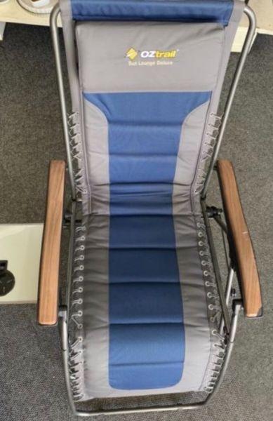 OZTRAIL DELUX SUN LOUNGER