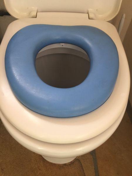 Padded toddler toilet seat