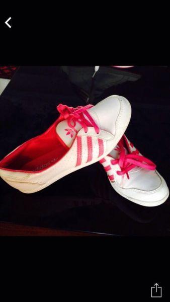 Girls adidas size 3.5