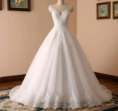 Beautiful Lace Gowns Ballgowns on Hire
