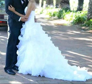 Wedding Dress for Sale at Bargain Price