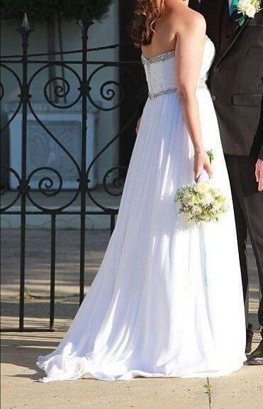 Beautiful chiffon wedding dress for sale!