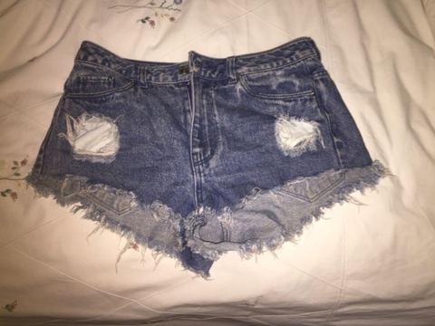 Jean ripped shorts