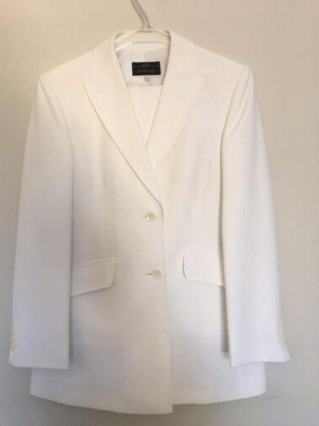 Mark's & Spencer's Ladies Suit size 8