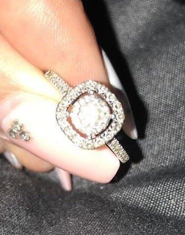 Stunning diamond ring for sale! Way under normal selling price!