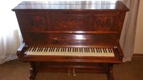 Piano in excellent condition