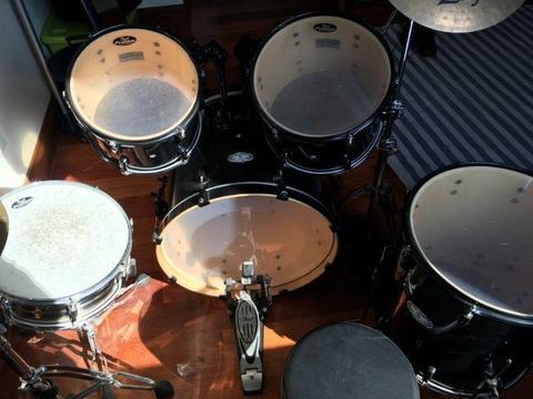 Pearl Vision SST full drum kit - 8 piece