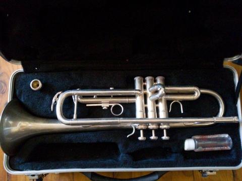 Trumpet For Sale R2000