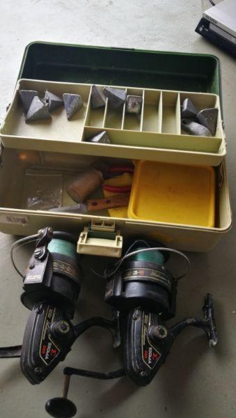 Shakespeare Sigma 080 2000 Series reels and tackle box