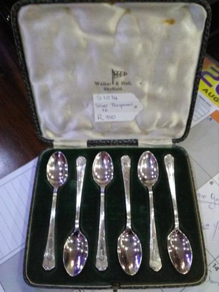 Walker & Hall, Sheffield Sterling Silver Coffee/Teaspoons x 6