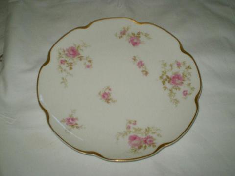 2 BEAUTIFUL LIMOGES PLATES ! R300.00 EACH