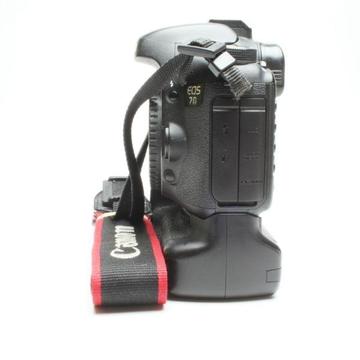 Canon 7D body with battery grip for sale