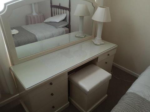 White dressing table for sale
