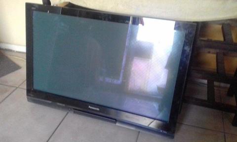 42 inch Panasonic Viera Plasma Tv - Hd - Remote - Spotless - Bargain Bargain !!!!!