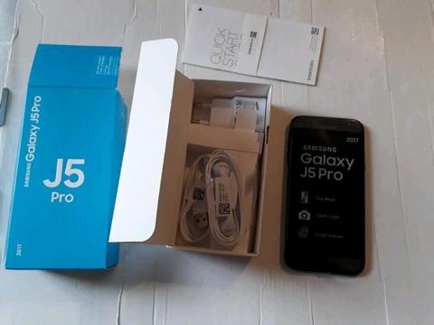 Brand New Samsung galaxy j5 pro 16g