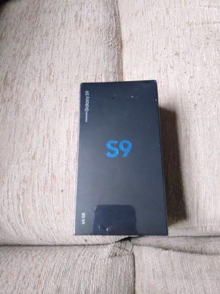 New Samsung Galaxy S9 With Box + Proof of Purchase