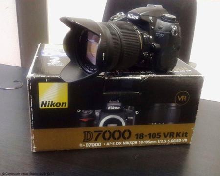 Nikon D7000 and a sigma 18-250mm lens