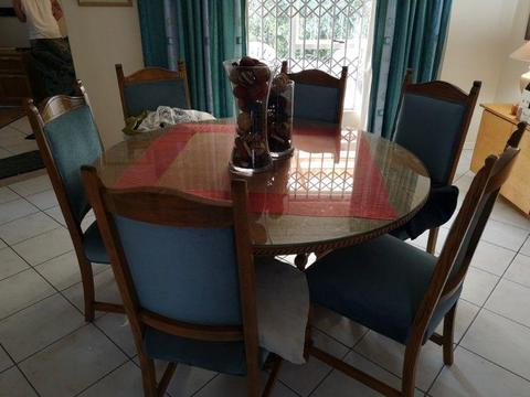 Oak dining room table for sale