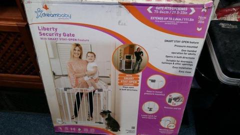 Dreambaby Safety Gate