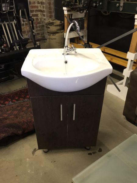 Brand new Classy Basin, cupbourd and Tivoli taps