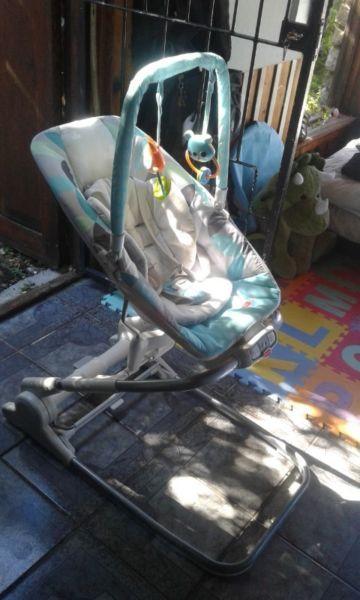 Close-to-me baby chair